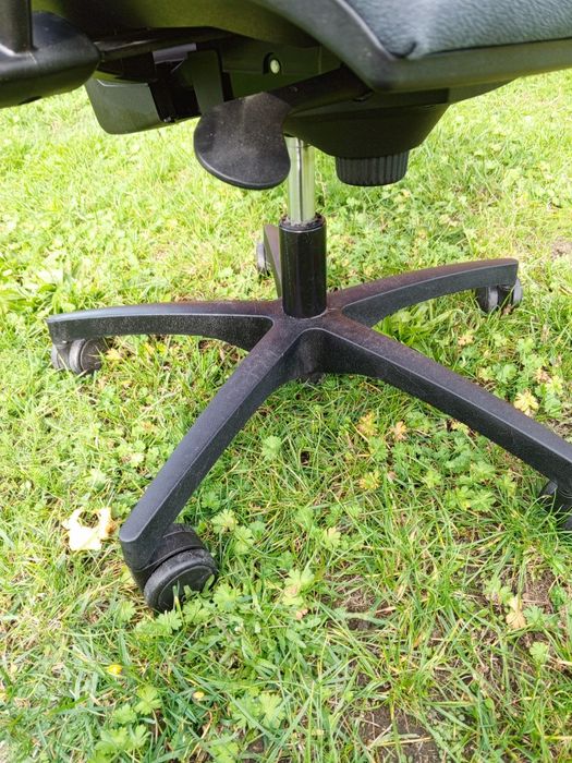 Fotel Biurowy Rim Obrotowy Krzesło