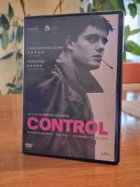Vendo Filme CONTROL, Samantha Morton, Sam Riley (Anton Corbijn, 2007).