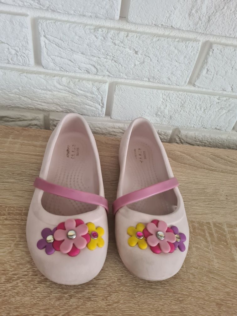 Buty dziewczęce Crocs rozm. 28