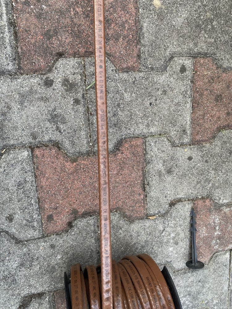 Kabel QTVR samoregulujacy przewód grzewczy RAYCHEM 64W/m