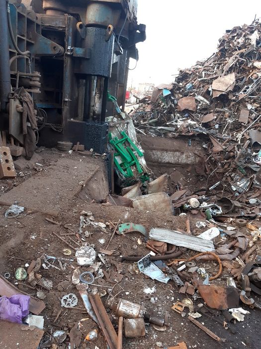 Куплю металлолом с вывозом.