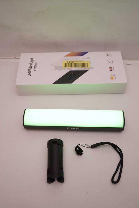 1447 Przenośna mini lampa fotograficzna video RGB Andoer W200RGB LED