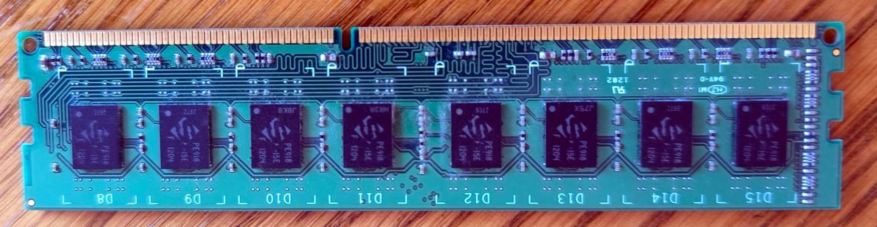 Pamięć RAM dwie kości po 4 GB DDR 3. W pełni sprawne.