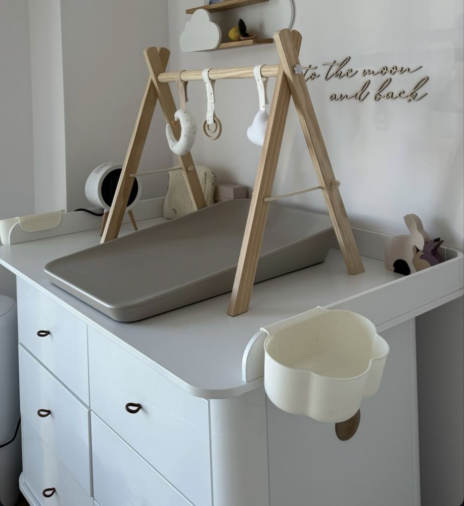 Oliver furniture komoda łóżeczko materac