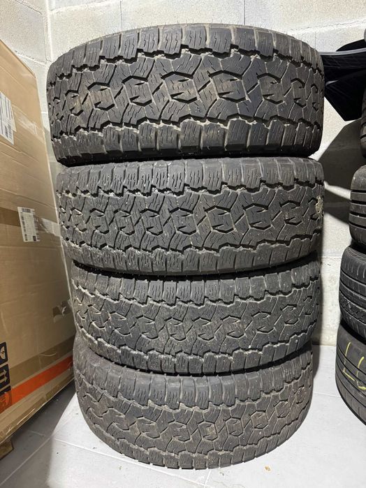 Pneus 255/60/18 como novos