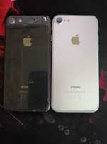 IPhone 7 32 белый IPhone 8 64 черный