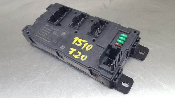 Caixa fusíveis / SAM / BSI BMW 1 (F20)