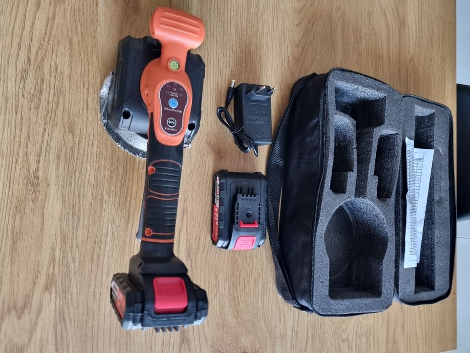 Máquina Vibratória para Assentar Azulejos com Ventosa + 2 Baterias 21V