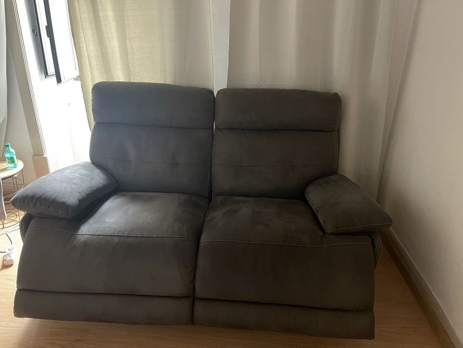 Vendo sofa  confortavel !!!