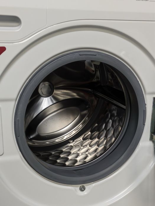 Топова пральна машина Miele WCG 370 9 кг/ Wi-Fi/ ЯК НОВА/ 53 години