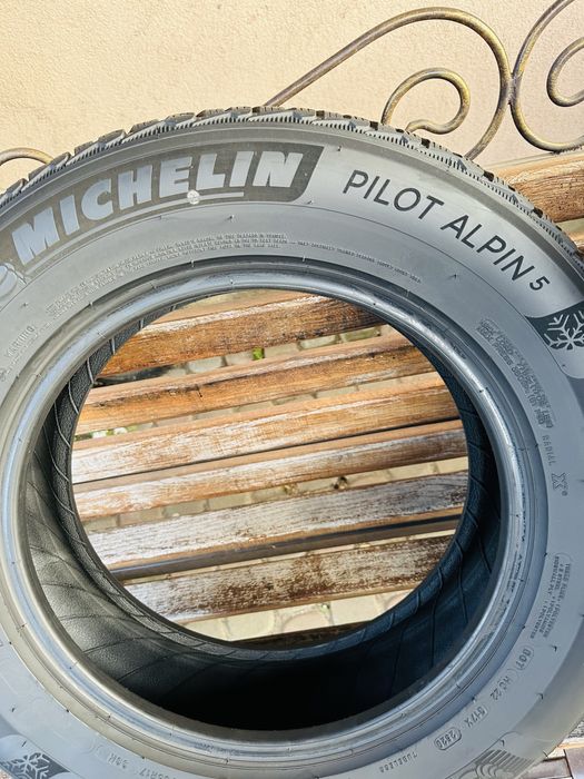 Шини зимові 215/65 R17 (99H) Michelin Pilot Alpin5
