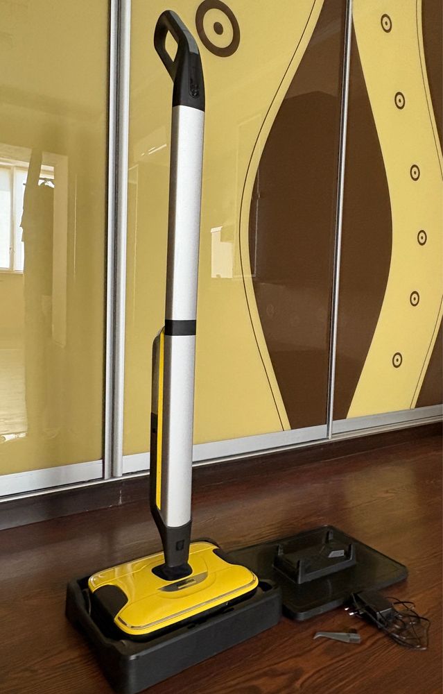 Миючий пилосос Karcher FC 7 Cordless Extra