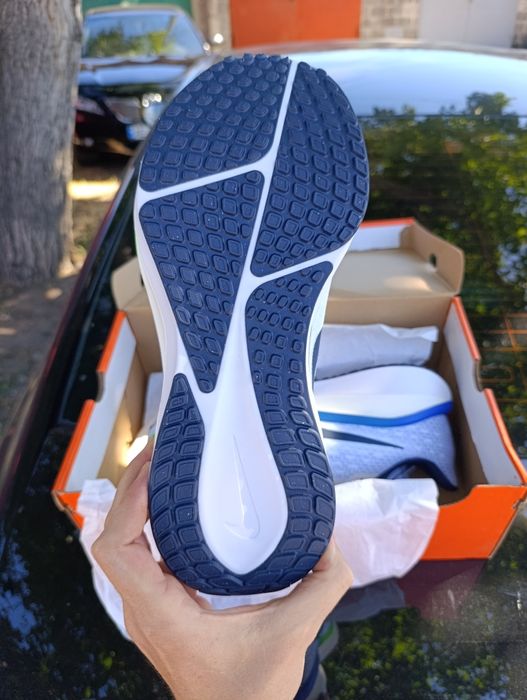 Nike Air Zoom Vomero 17 Wide p. 48,5 (32) нові