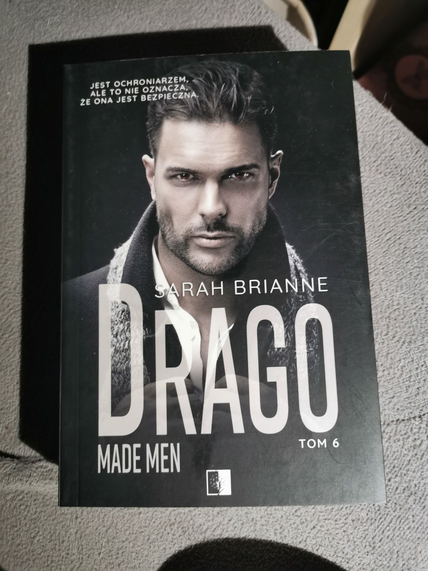 Książka Drago tom 6. Sarah Brianne
