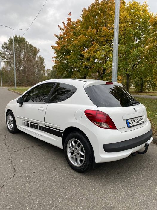 Продам авто Peugeot 207