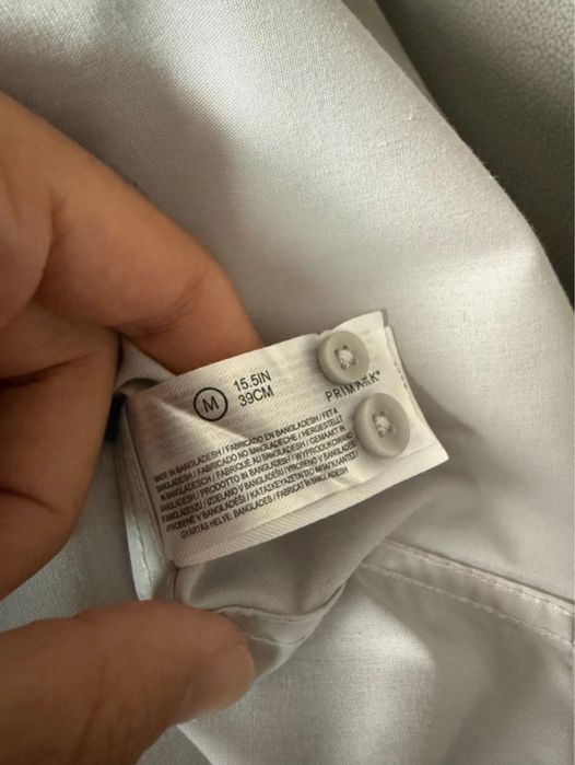 Conjunto 3 camisas Primark tamanho M slim fit ( preto, cinza,branco )