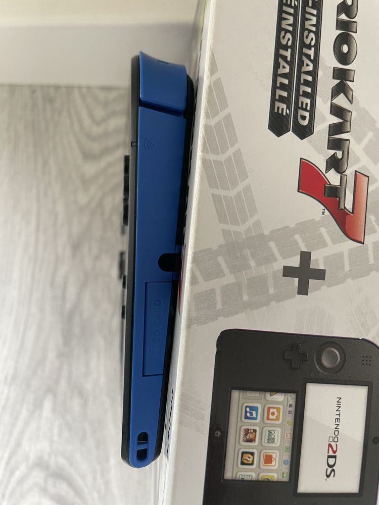 Nintendo 2ds - In Box versão Mario KArt com HSHOP