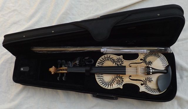 Violino personalizado novo