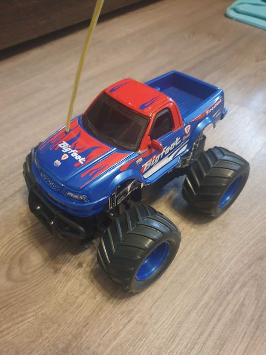 Sterowany samochód Monster Truck Big Foot 19cm