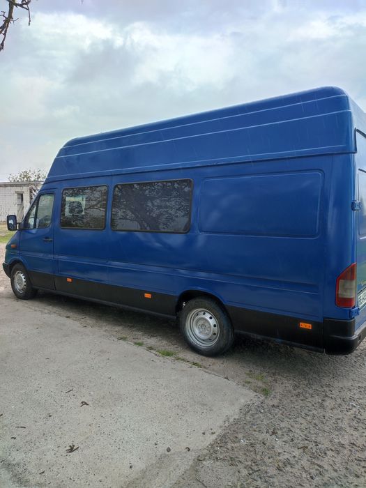 Мерседес спринтер