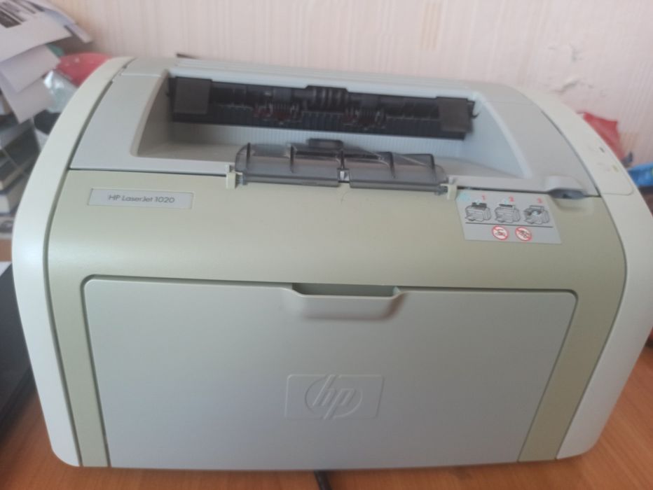 принтер HP LaserJet 1020