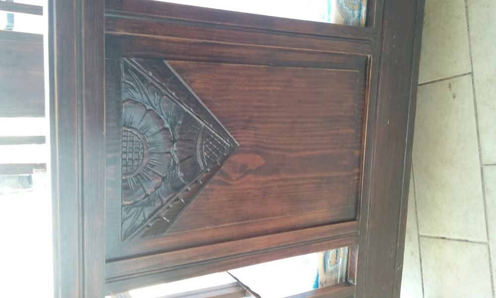 Conjunto de quarto para criança em madeira maciça