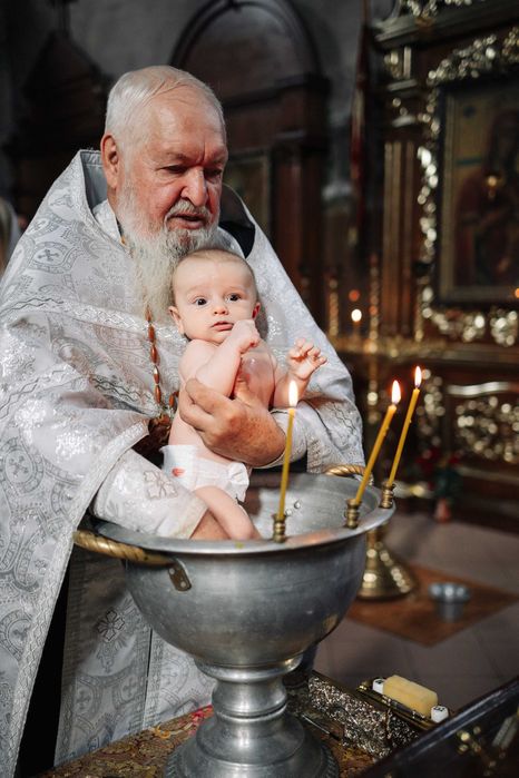 Сімейний фотограф на хрестини та вінчання, таїнство хрещення | Київ