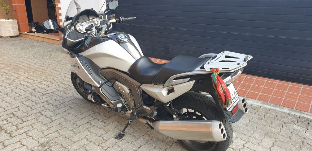 Moto BMW k1600 de 164 cavalos