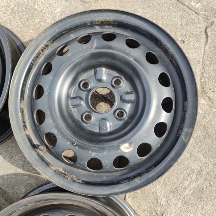 felgi salowe 4x100 TOYOTA i inne 4,5Jx14H ET39 300zł