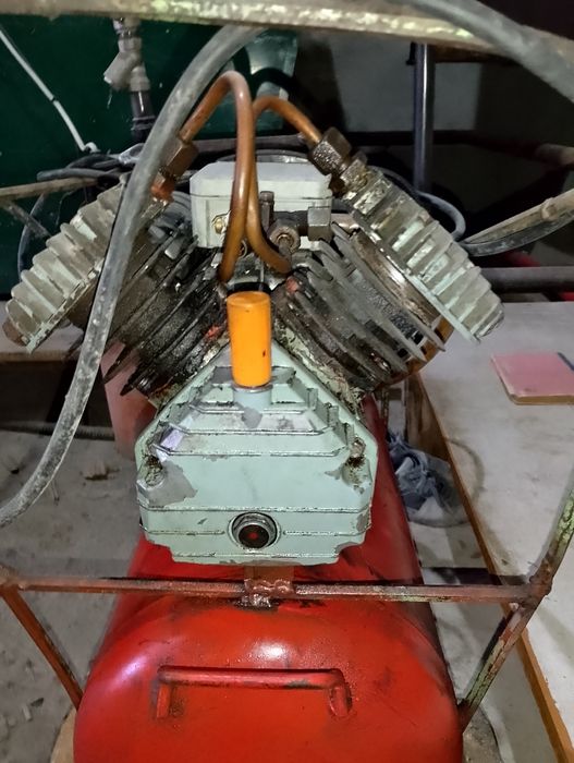 Компресор Forte vfl 50