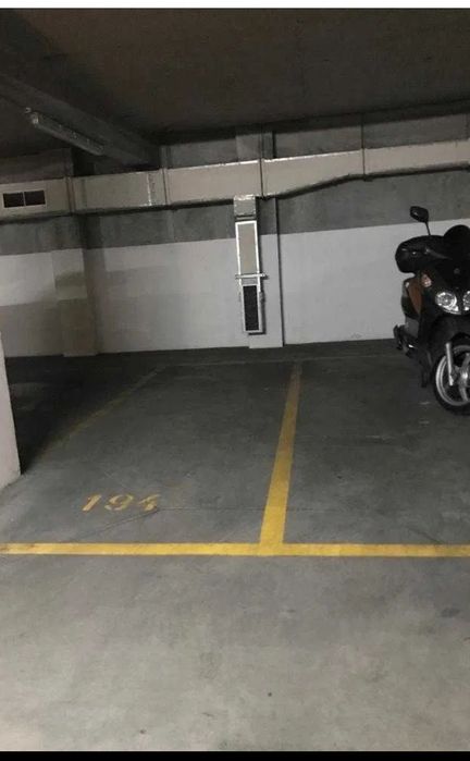 Parqueamento partilhado para moto