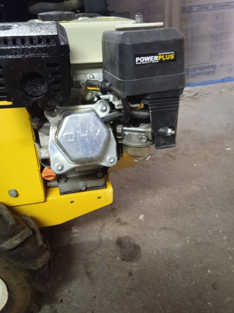 Trator agrícola power  plus