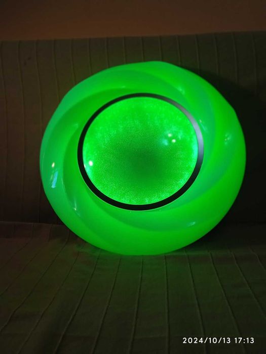 Світильник пюстра с функцією RGB, димер с пультом кєрування 72 вт.