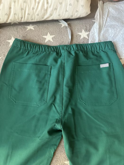 Медичний костюм Figs