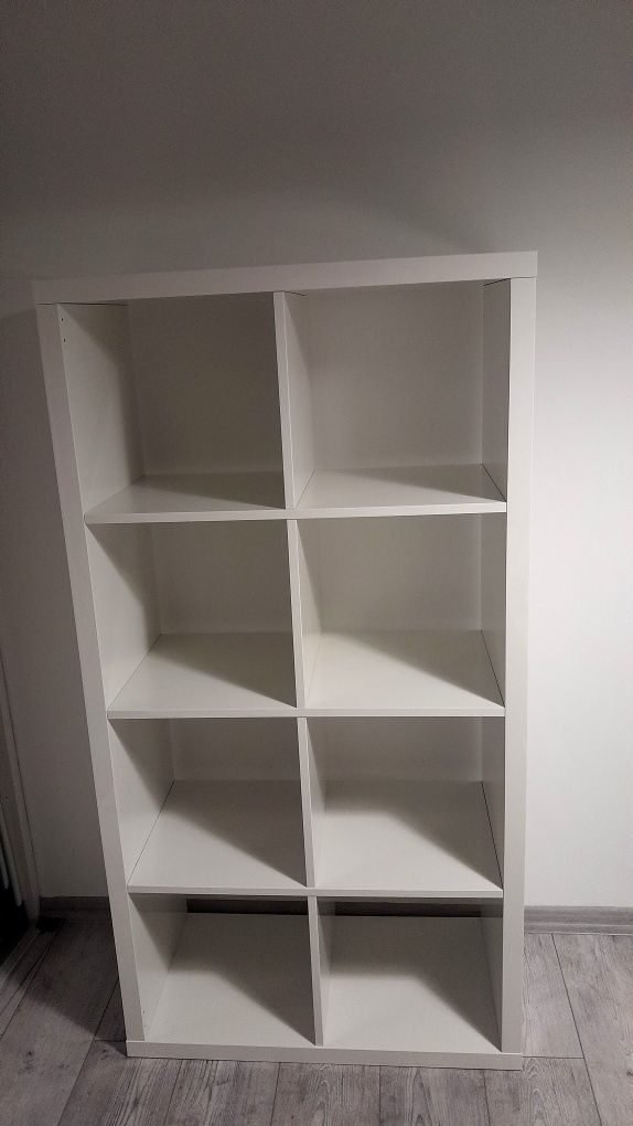 Regał Kallax 2x4 Ikea na książki biały połysk