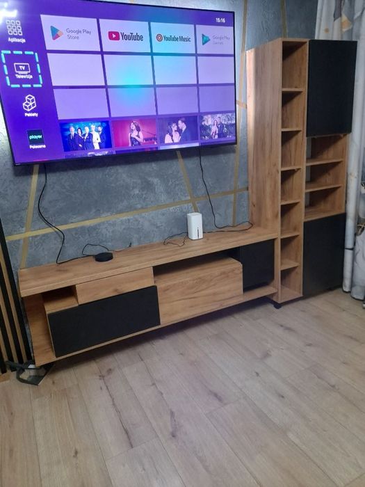 Wykonuję meble na wymiar.