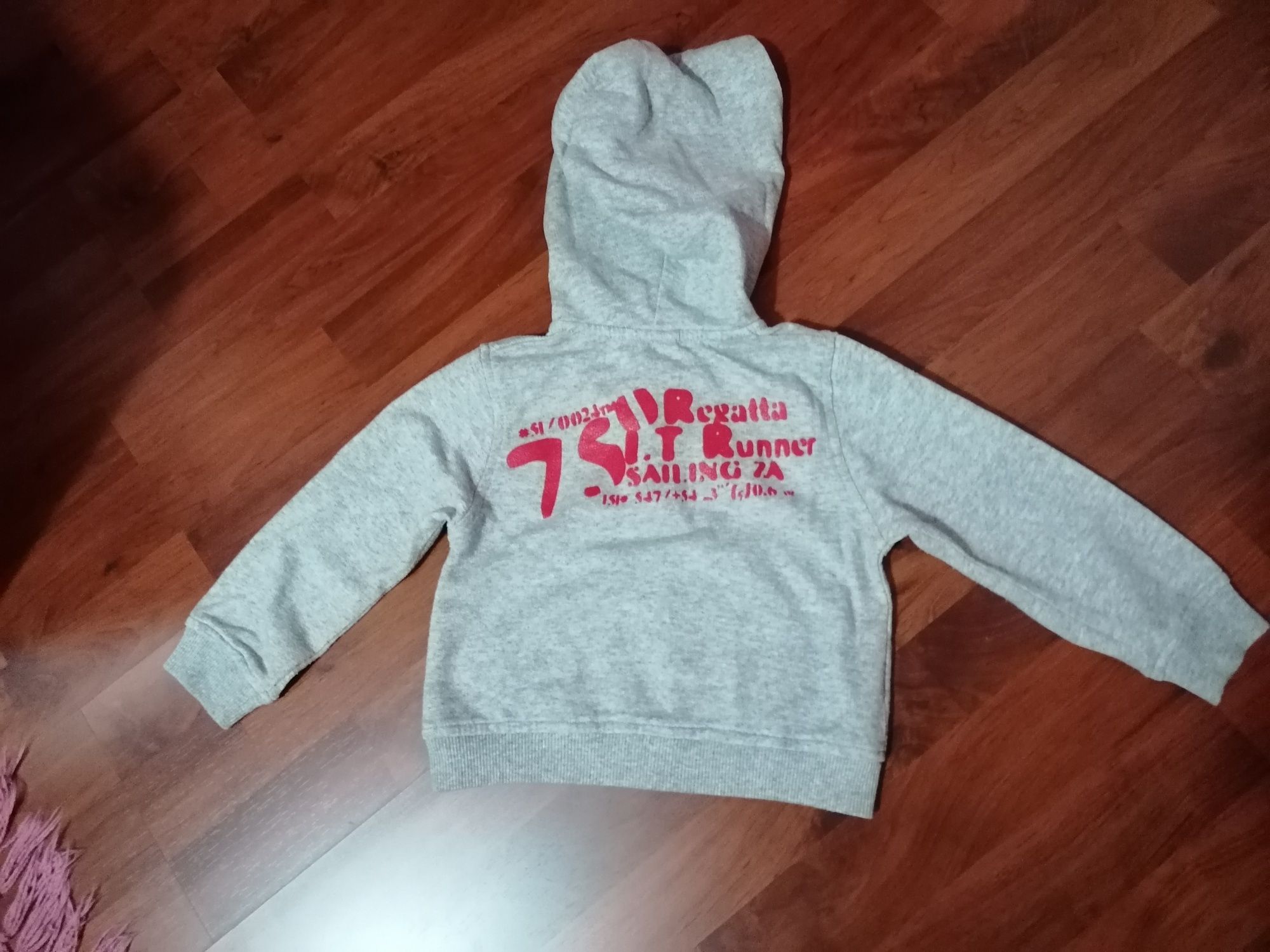 Casaco Sweatshirt, com capuz