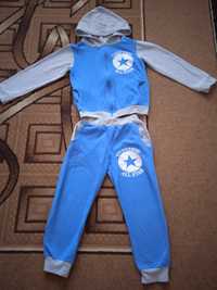 Спортивний костюм на хлопчика 8-9 років