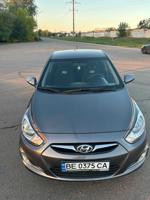 Hyundai Accent 2013