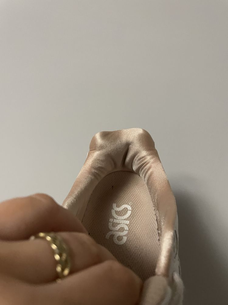 Gelsaga asics sportowe buty adidasy