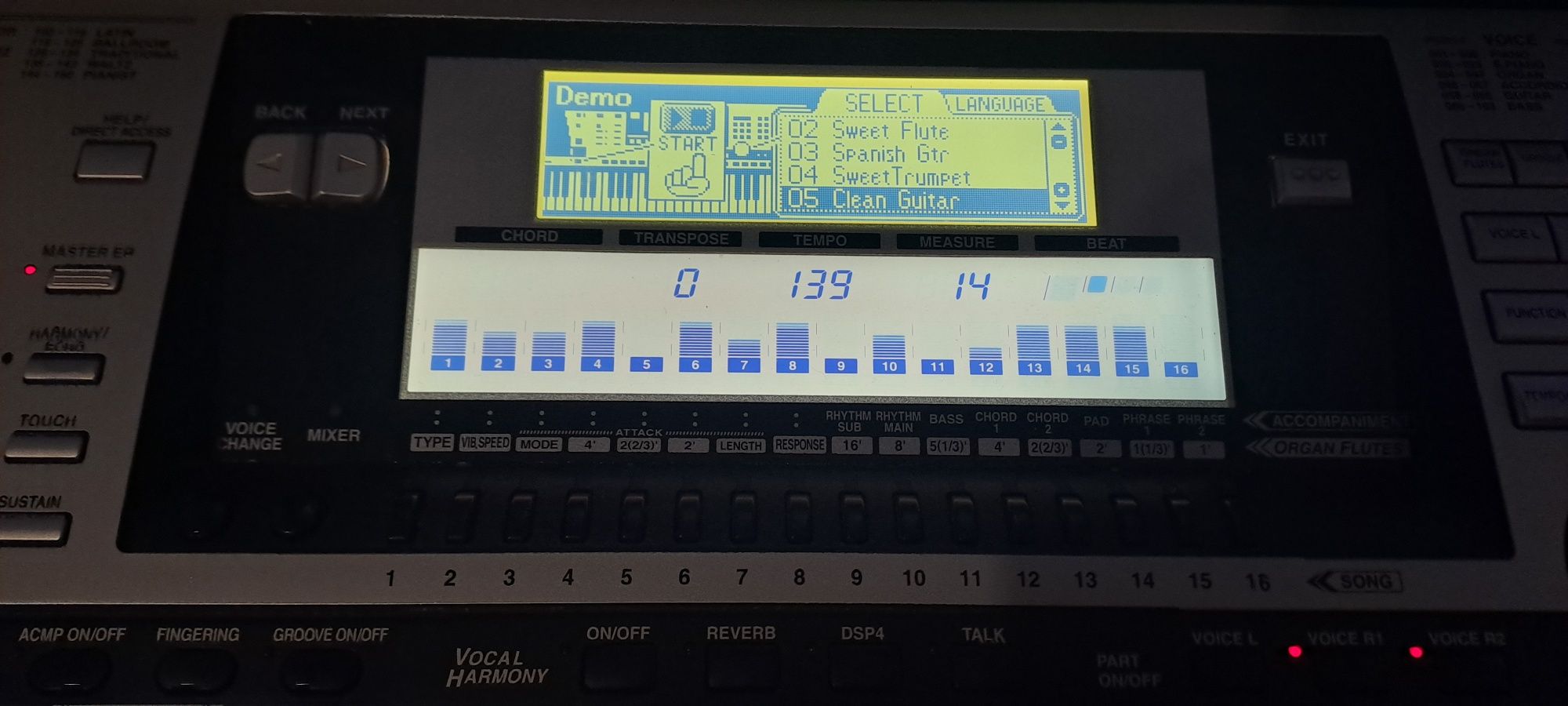 Синтезатор Yamaha PSR-740