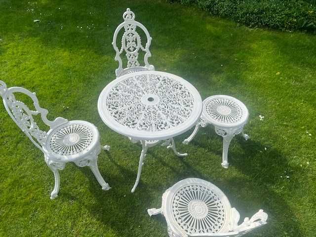 Meble ogrodowe zestaw - stan bardzo dobry