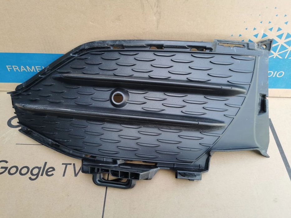 Mercedes GLC lift W253 X253 AMG Kratka zderzaka prawa prawy przód A2538858104