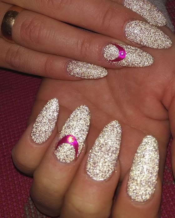 Быстрое наращивание ногтей гелем!