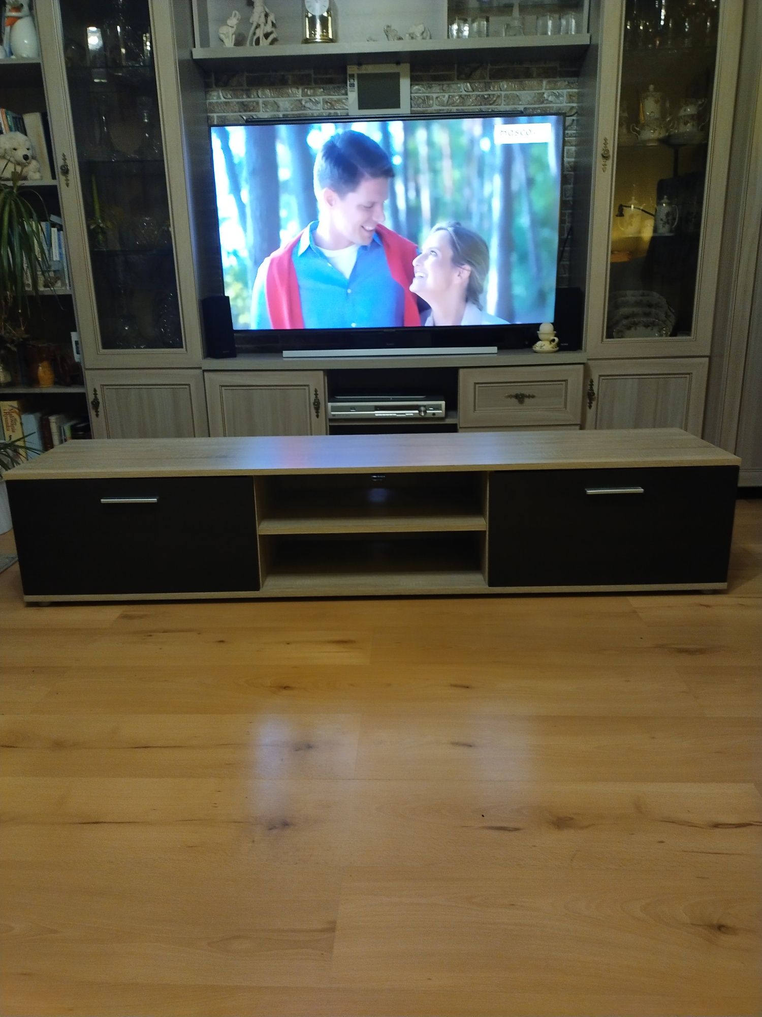 Szafka pod telewizor