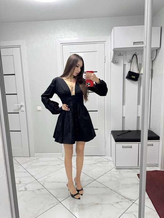 Сукня з пишною спідницею