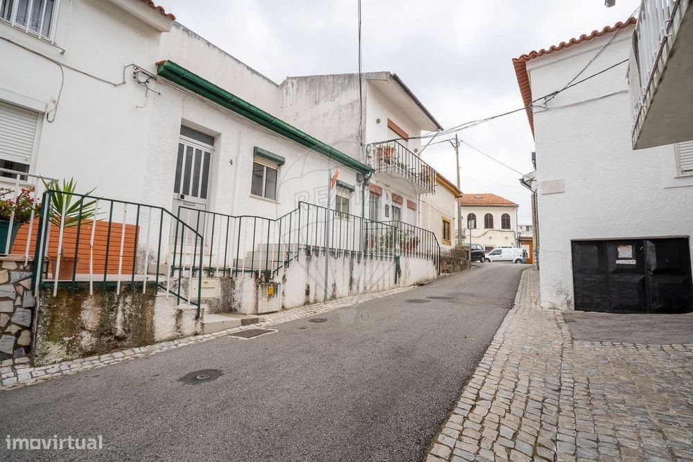 Moradia T2 no Centro de São Martinho do Bispo