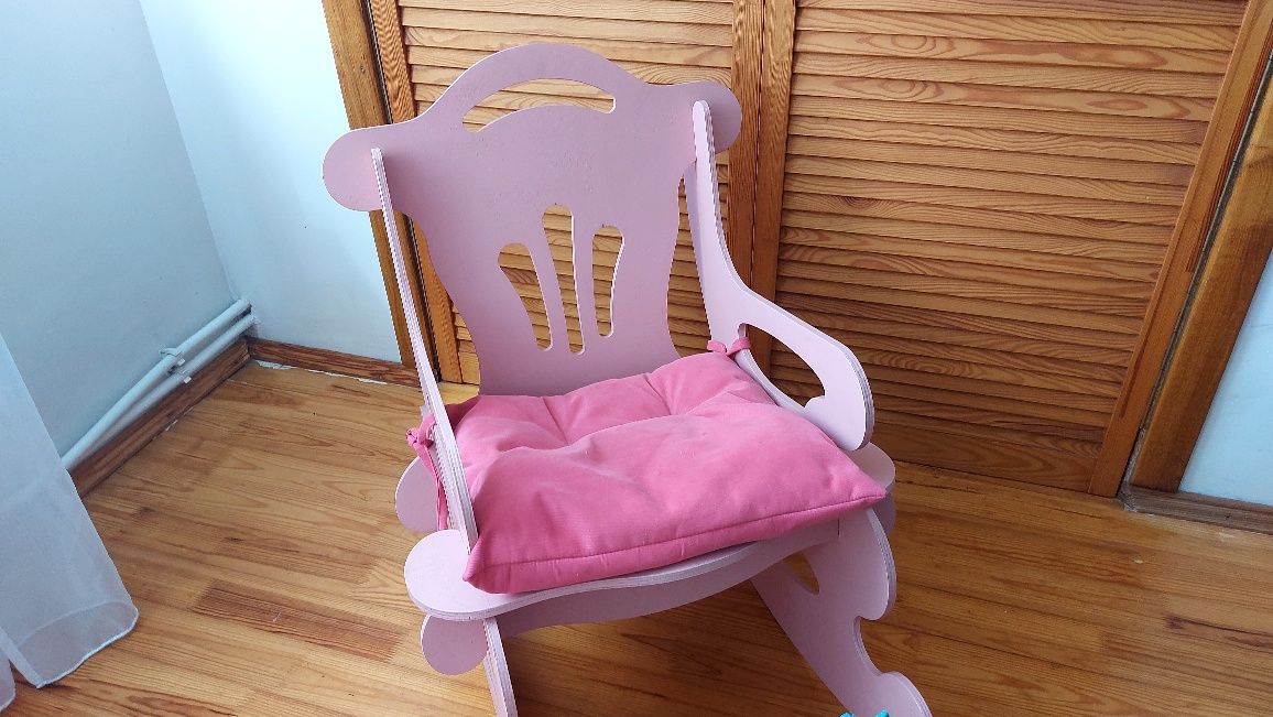Дитяче крісло гойдалка з подушкою