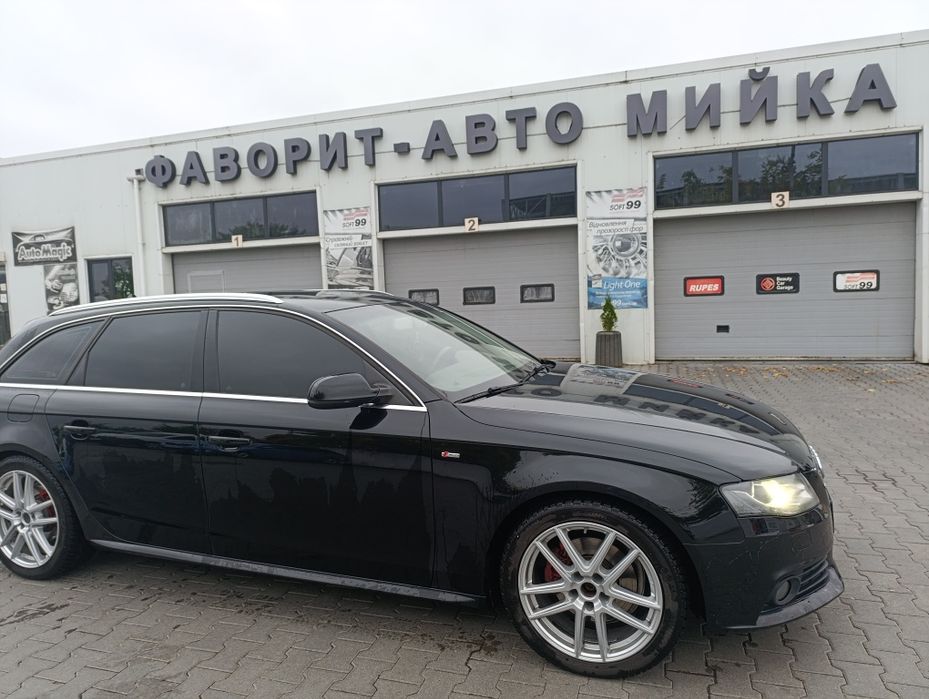 Автомобіль Ауді А4
