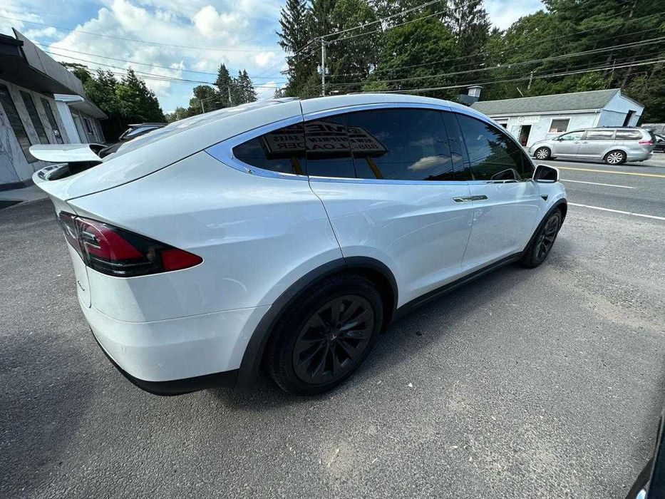 Tesla Model X 2018